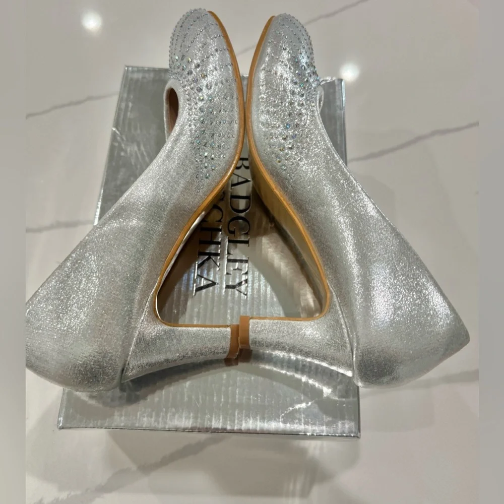 Badgley Mischka Silver Girls Dress Shoes-Size 4 - Picture 7 of 13